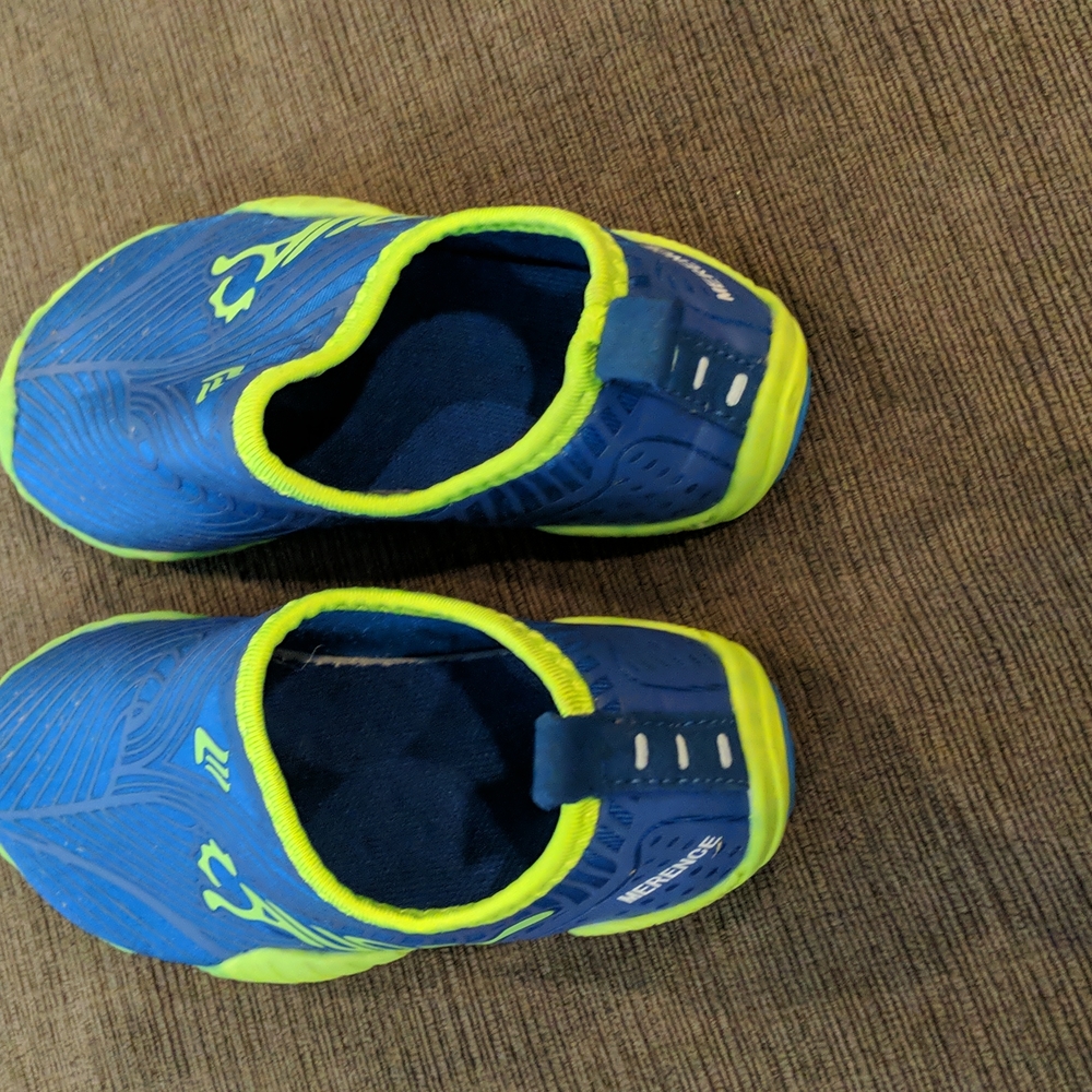 Toddler water shoes - Picture 2 of 3